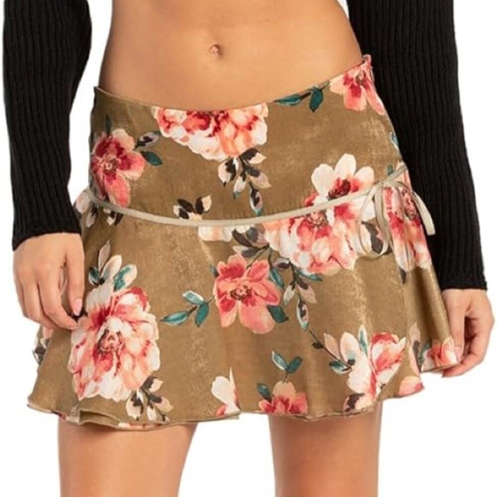 Full Tilt Low Rise Satin Floral Mini Skirt Women's Size XS New Boho